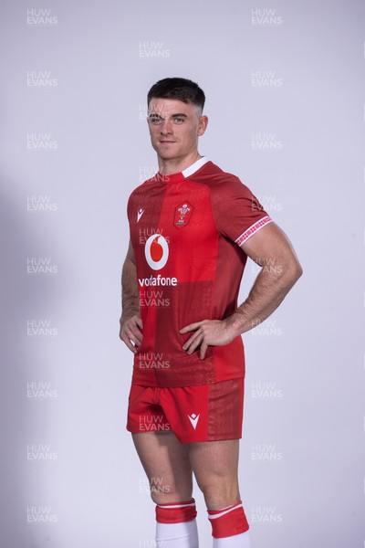 271025 - Wales Rugby Squad Portraits - Reuben Morgan-Williams