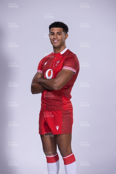 271025 - Wales Rugby Squad Portraits - Rio Dyer