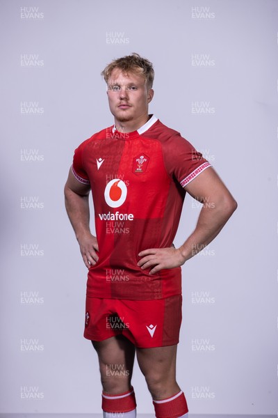 281025 - Wales Rugby Squad Portraits - Blair Murray