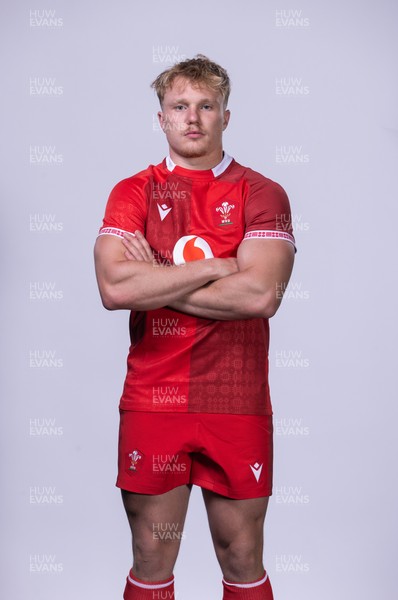 281025 - Wales Rugby Squad Portraits - Blair Murray