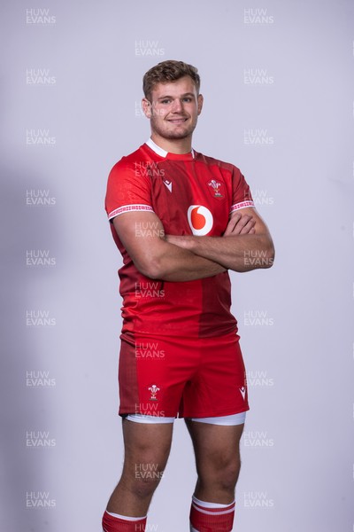281025 - Wales Rugby Squad Portraits - Taine Plumtree