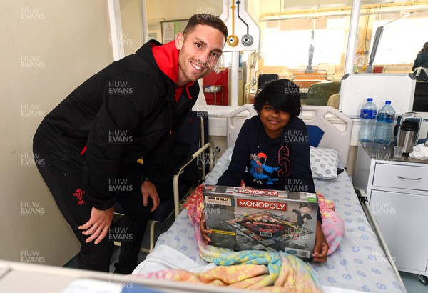 130722 - Wales Rugby Squad Members Visit Children’s Hospital in Cape Town - George North meets children at Red Cross War Memorial Children's Hospital in Cape Town