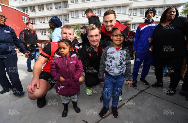 130722 - Wales Rugby Squad Members Visit Children’s Hospital in Cape Town - Dewi Lake, George North and Nick Tompkins at Red Cross War Memorial Children's Hospital in Cape Town
