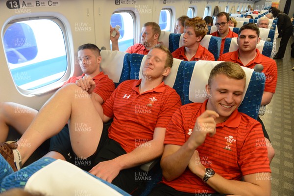 090613 - Wales Squad Travel to Tokyo -Tavis Knoyle, Scott Andrews, Bradley Davies, Rhys Patchell, Tom Prydie and Rob McCusker on a bullet train in Osaka on the way to Tokyo