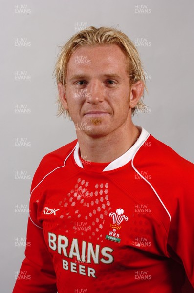 30.10.06 - Wales Autumn International Portraits 2006 - Alix Popham 