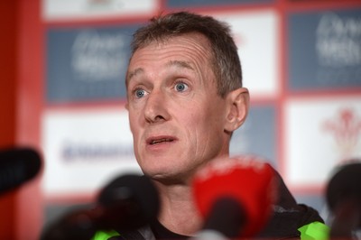 041114 - Wales Rugby Team Announcement -Wales coach Rob Howley talks to media