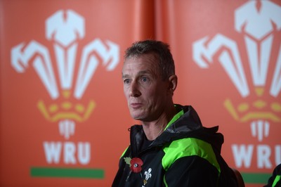 041114 - Wales Rugby Team Announcement -Wales coach Rob Howley talks to media