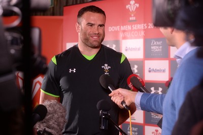 041114 - Wales Rugby Team Announcement -Jamie Roberts talks to media