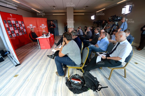 270815 - Wales Rugby Team Announcement -Warren Gatland names his team to play Ireland on Saturday