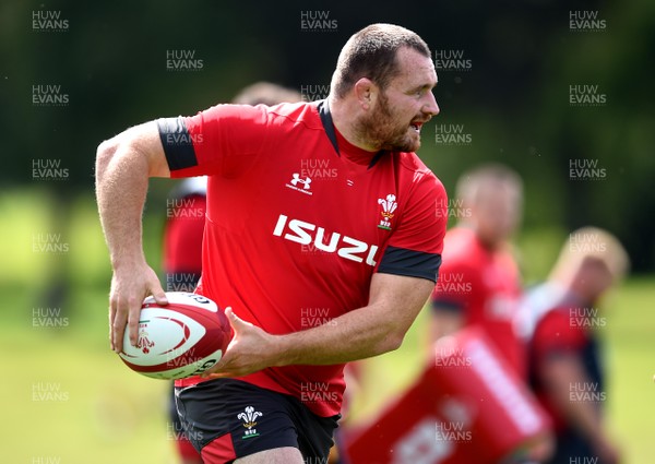 150819 - Wales Rugby Team Announcement and Training - Ken Owens during training
