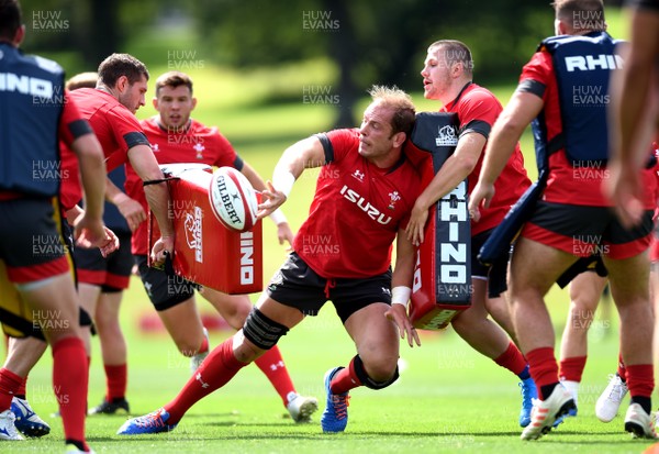 150819 - Wales Rugby Team Announcement and Training - Alun Wyn Jones during training