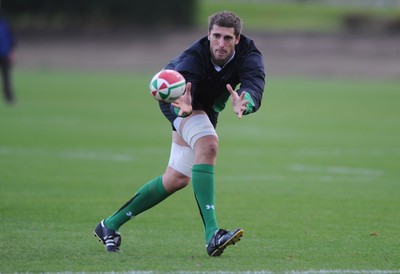 17.11.09 - Wales Rugby Training - Luke Charteris during training. 