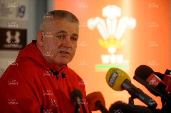 17.11.09 - Wales Rugby Team Announcement - Wales head coach Warren Gatland announces his team to play Argentina on Saturday. 
