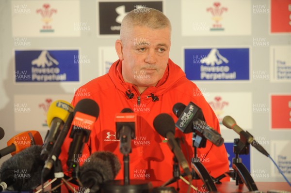 17.11.09 - Wales Rugby Team Announcement - Wales head coach Warren Gatland announces his team to play Argentina on Saturday. 