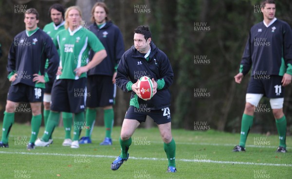 17.11.09 - Wales Rugby Training - Stephen Jones during training. 