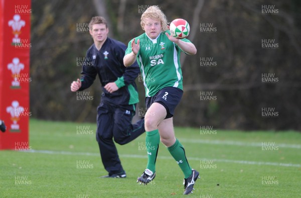 17.11.09 - Wales Rugby Training - Duncan Jones during training. 