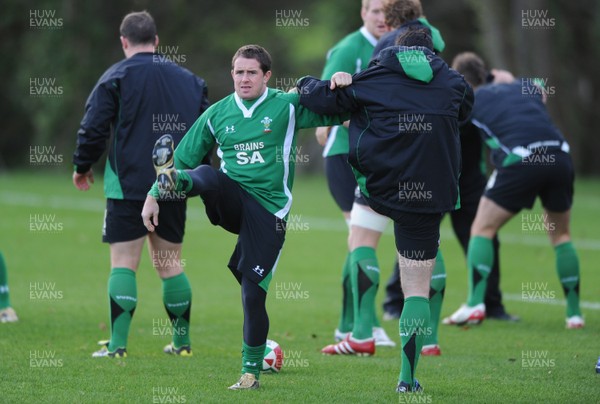 17.11.09 - Wales Rugby Training - Shane Williams during training. 