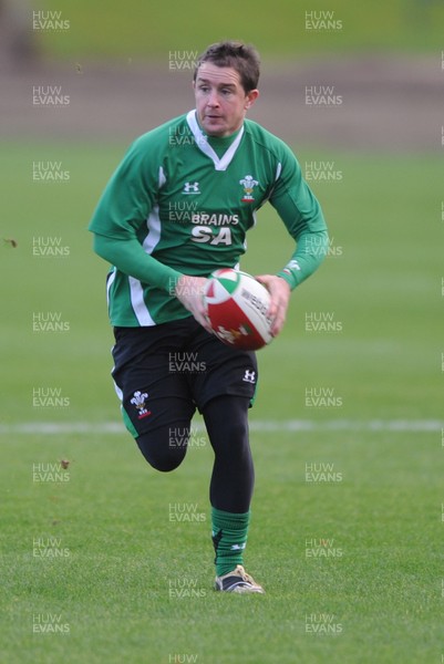 17.11.09 - Wales Rugby Training - Shane Williams during training. 