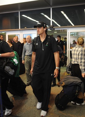 Wales Rugby Team Arrive In Canada 230509