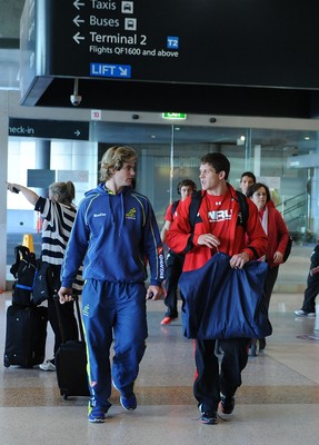 Wales Rugby Team Arrive in Sydney 170612