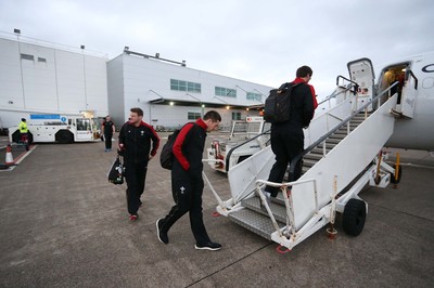 Wales Rugby Team Depart 050216