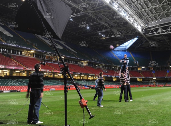 18.11.09 - Wales Rugby Players at Eden Park Shoot - Alun Wyn Jones, Martyn Williams and Ryan Jones during a Eden Park shoot. 