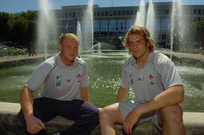 05.09.07 - Wales Rugby World Cup Training - France - Martyn Williams(L) and Alun Wyn Jones outside City Hall in St Nazaire, France 
