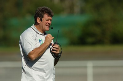 05.09.07 - Wales Rugby World Cup Training - France - Wales Coach, Gareth Jenkins looks on during training 