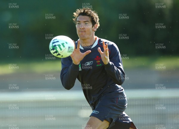 05.09.07 - Wales Rugby World Cup Training - France - James Hook in action during training 