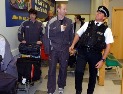 Wales Rugby Team Return 270205