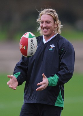 24.11.09 - Wales Rugby Training - Andy Powell in action during training. 