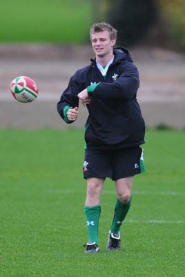 24.11.09 - Wales Rugby Dwayne Peel at a training session ahead of his sides match against Australia on Saturday 