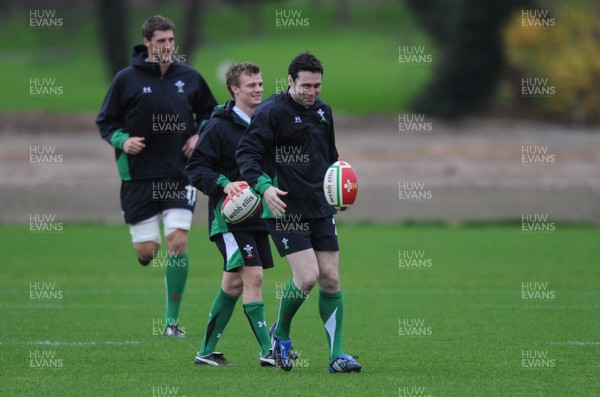24.11.09 - Wales Rugby Training - Luke Charteris, Dwayne Peel and Stephen Jones in action during training. 