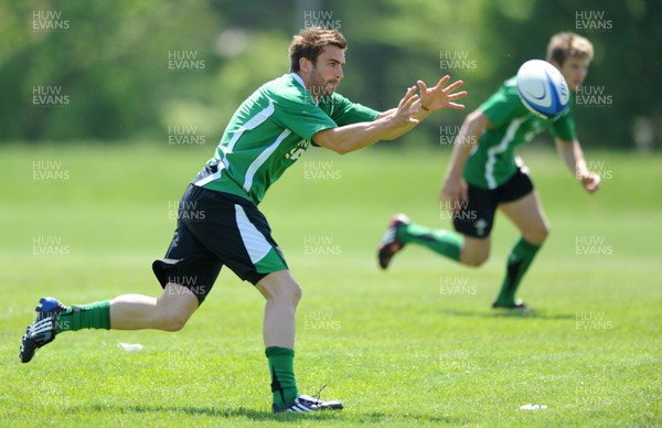 26.05.09 - Wales Rugby Training - Nicky Robinson takes a pass during training. 