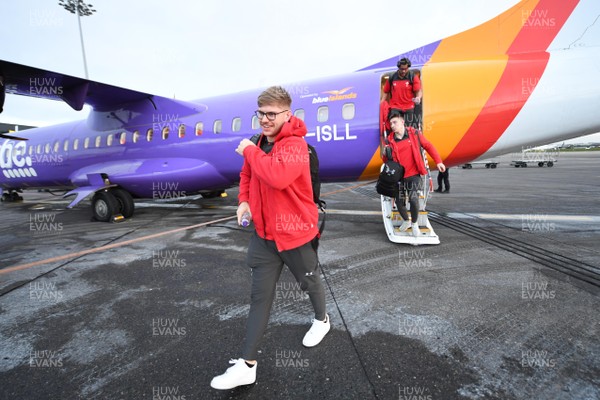 060220 - Wales Rugby Team Travel to Dublin -  Aaron Wainwright after arriving in Dublin