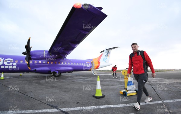 060220 - Wales Rugby Team Travel to Dublin -  Dan Biggar after arriving in Dublin