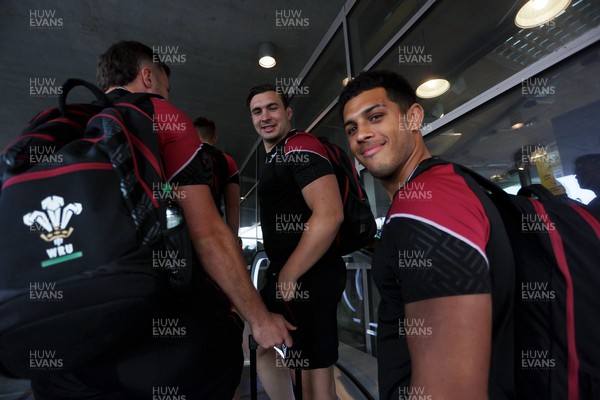 220923 - The Welsh Rugby travel on the train to Lyon for their match against Australia - Taine Basham and Rio Dyer