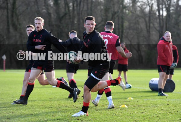 010222 - Wales Rugby Training - Owen Watkin during training