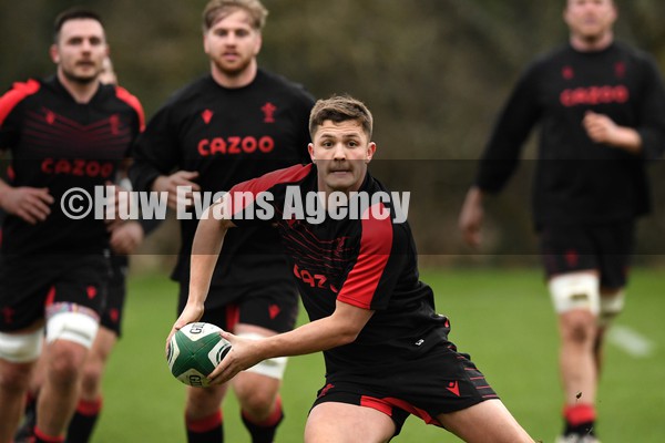 010222 - Wales Rugby Training - Callum Sheedy during training