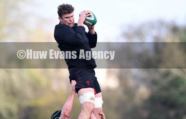 010222 - Wales Rugby Training - Will Rowlands during training