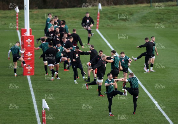 010224 - Wales Rugby Training in the week leading up to their first 6 Nations game against Scotland - Wales during the warm up