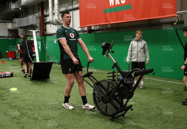 010324 - Wales Rugby Training in the National Centre of Excellence (NCE) - Adam Beard cleans up after training