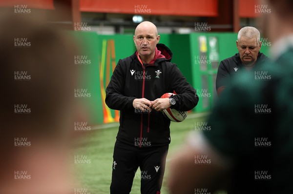010324 - Wales Rugby Training in the National Centre of Excellence (NCE) - Alex King, Attack Coach during training