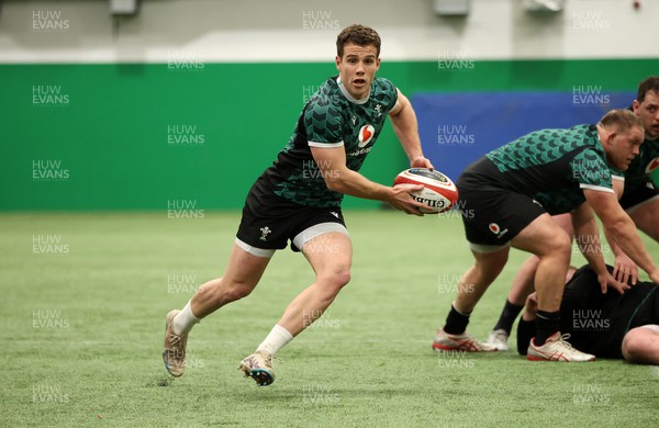 010324 - Wales Rugby Training in the National Centre of Excellence (NCE) - Kieran Hardy during training