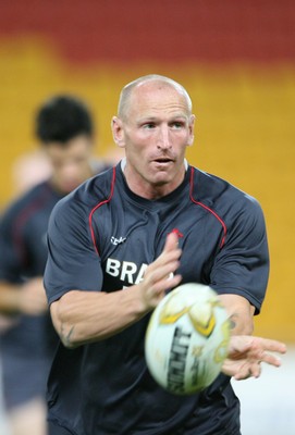 01.06.07  Wales rugby tour to Australia Gareth Thomas trains at the Suncorp Stadium in Brisbane. 