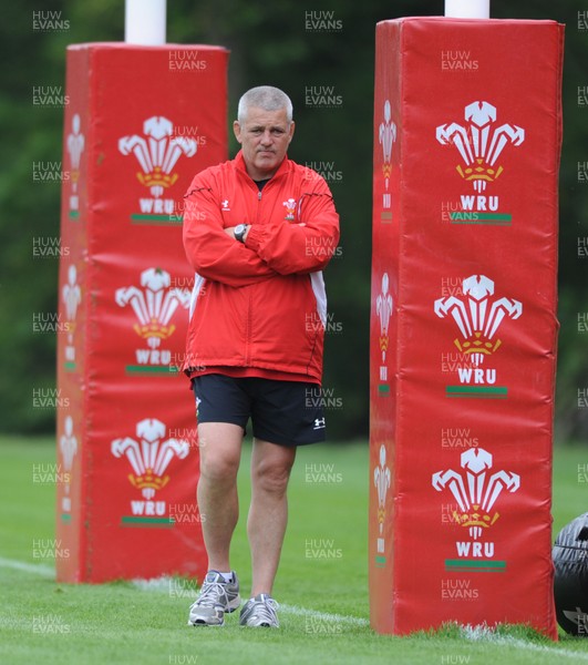 01.06.10 - Wales Rugby Training - Head coach Warren Gatland during training. 