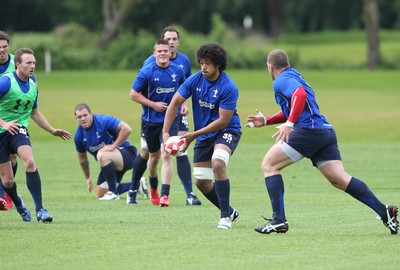 01.06.11 Wales rugby training... Toby Faletau on the charge. 