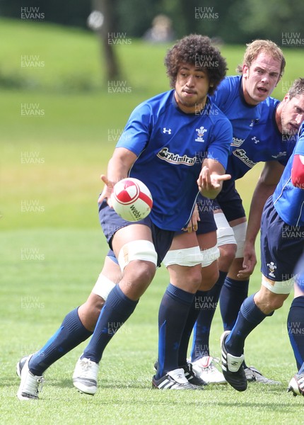 01.06.11 Wales rugby training... Toby Faletau on the charge. 