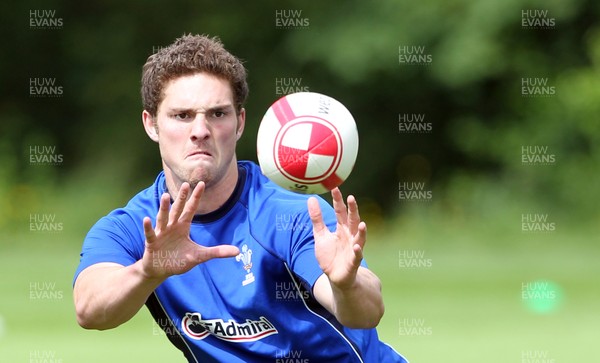 01.06.11 Wales rugby training... George North in action. 