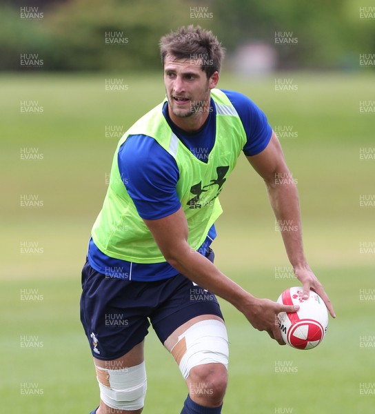 01.06.11 Wales rugby training... Luke Charteris on the charge. 